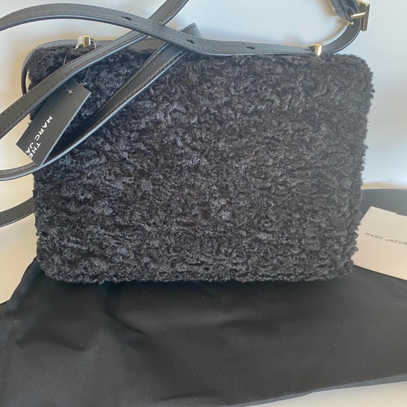 Marc Jacobs🌼NEW🌼J Link faux fur black - Picture 7 of 10